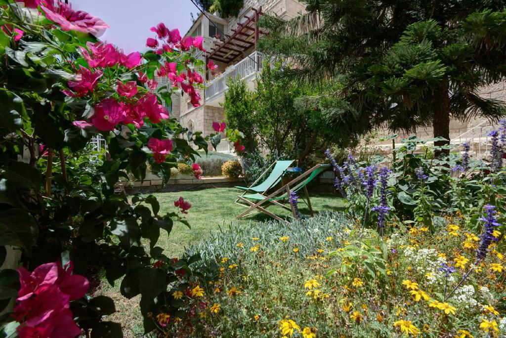 Ferienwohnung Brand New Gem In Talbiyeh Jerusalem Exterior foto
